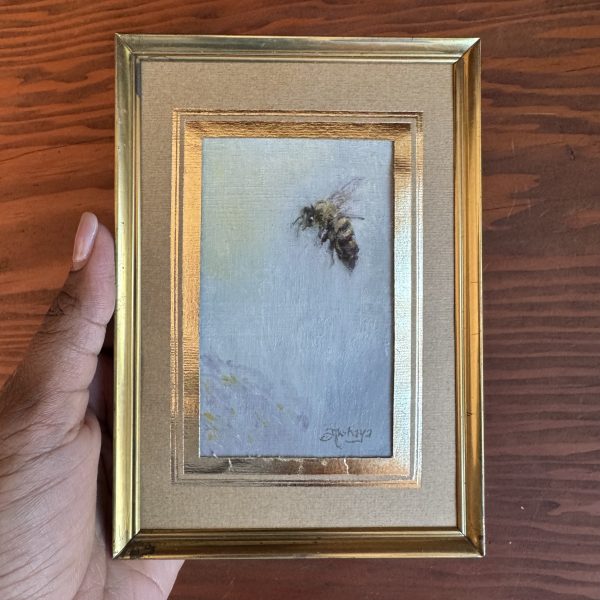 Asters and the bee, linen in antique frame - Image 4