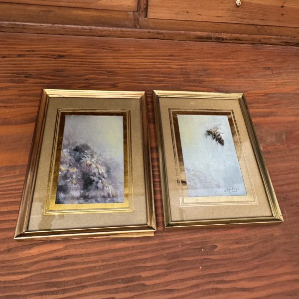 Asters and the bee, linen in antique frame - Image 2